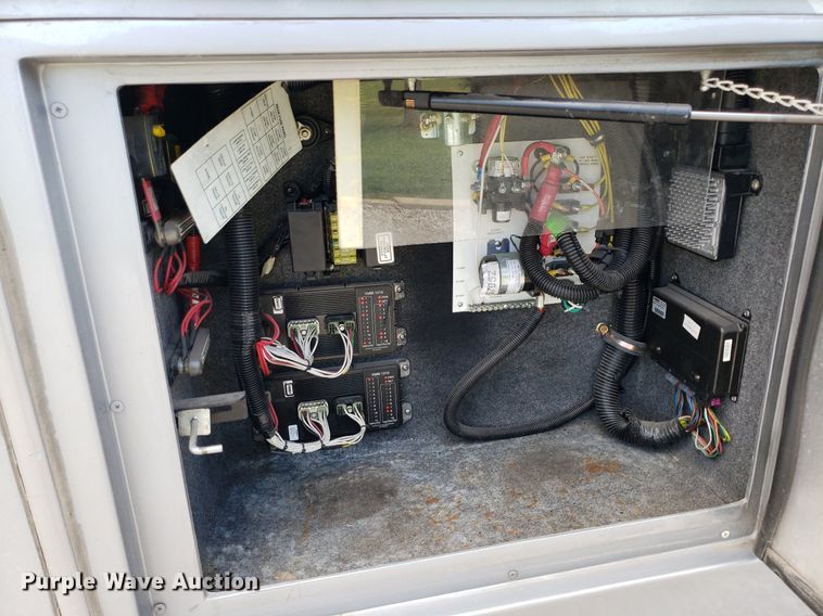 image for item DO2947 2009 Tiffin Motor Homes Allegro Bus  RV