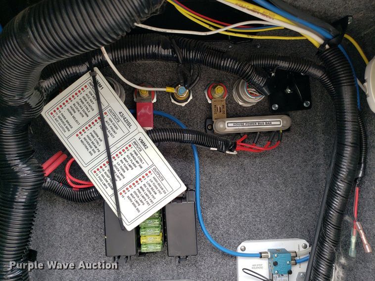 image for item DO2947 2009 Tiffin Motor Homes Allegro Bus  RV