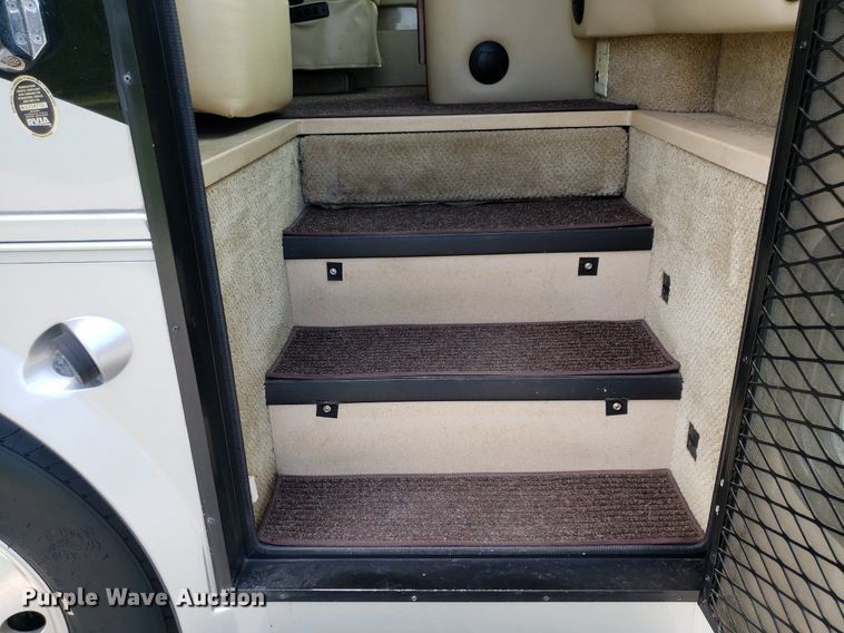 image for item DO2947 2009 Tiffin Motor Homes Allegro Bus  RV