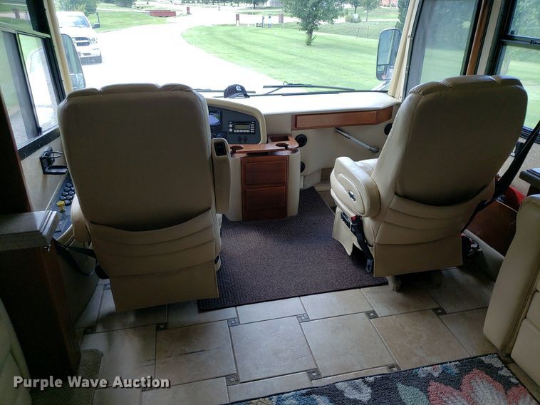 image for item DO2947 2009 Tiffin Motor Homes Allegro Bus  RV