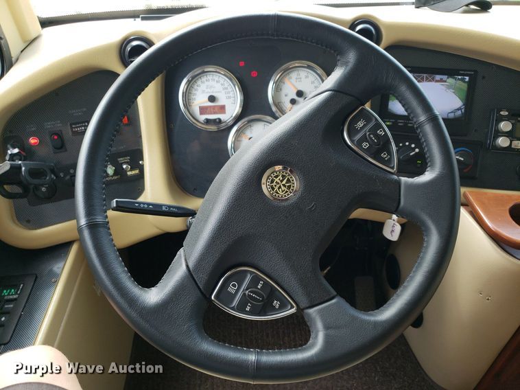 image for item DO2947 2009 Tiffin Motor Homes Allegro Bus  RV