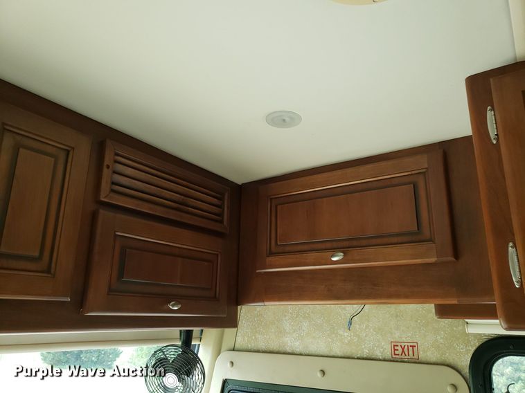 image for item DO2947 2009 Tiffin Motor Homes Allegro Bus  RV