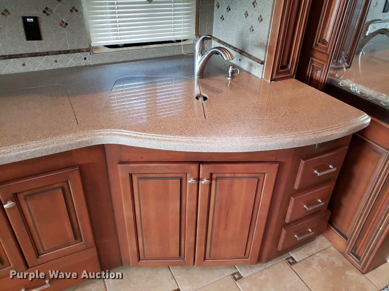 image for item DO2947 2009 Tiffin Motor Homes Allegro Bus  RV