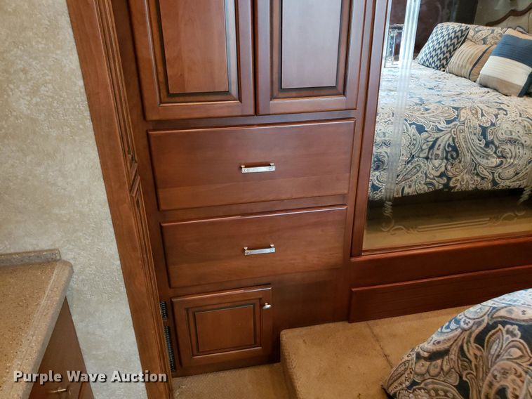 image for item DO2947 2009 Tiffin Motor Homes Allegro Bus  RV