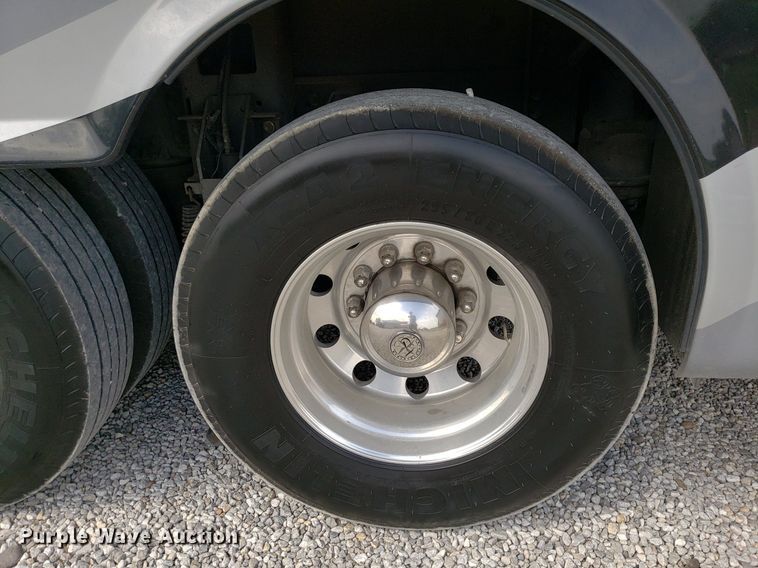 image for item DO2947 2009 Tiffin Motor Homes Allegro Bus  RV