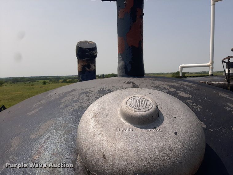 Fiberglass gun barrel tank in Winfield, KS Item DO3070 sold Purple Wave