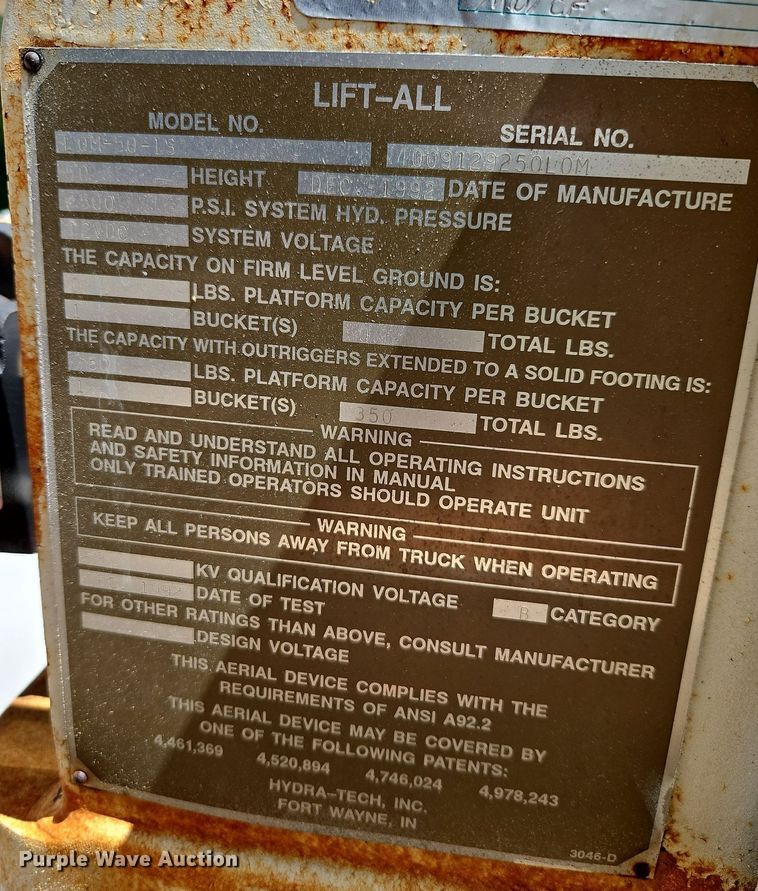 image for item DP2323 1993  Ford F700  bucket truck