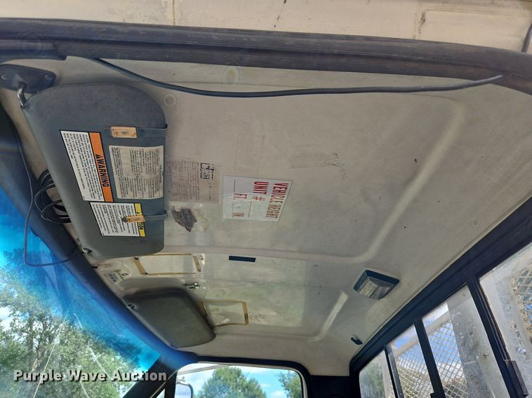 image for item DP2323 1993  Ford F700  bucket truck