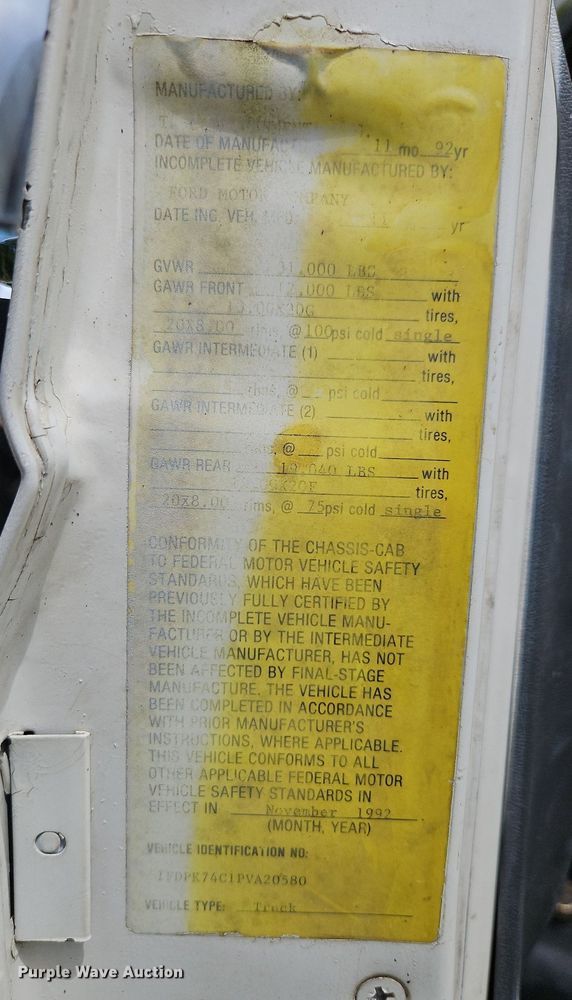 image for item DP2323 1993  Ford F700  bucket truck