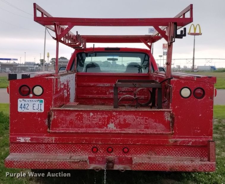 image for item DP3292 2000 Ford F450 Super Duty  Crew Cab utility / service truck
