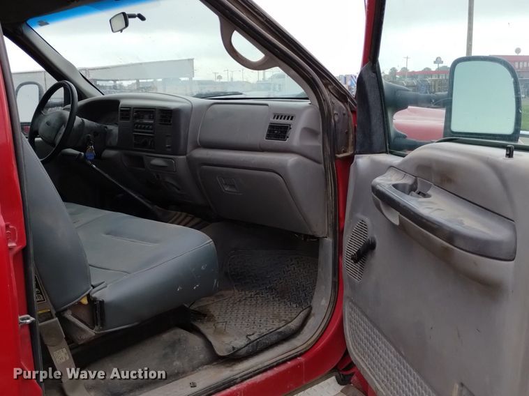 image for item DP3292 2000 Ford F450 Super Duty  Crew Cab utility / service truck