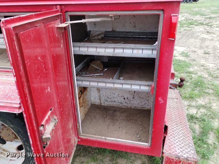 image for item DP3292 2000 Ford F450 Super Duty  Crew Cab utility / service truck