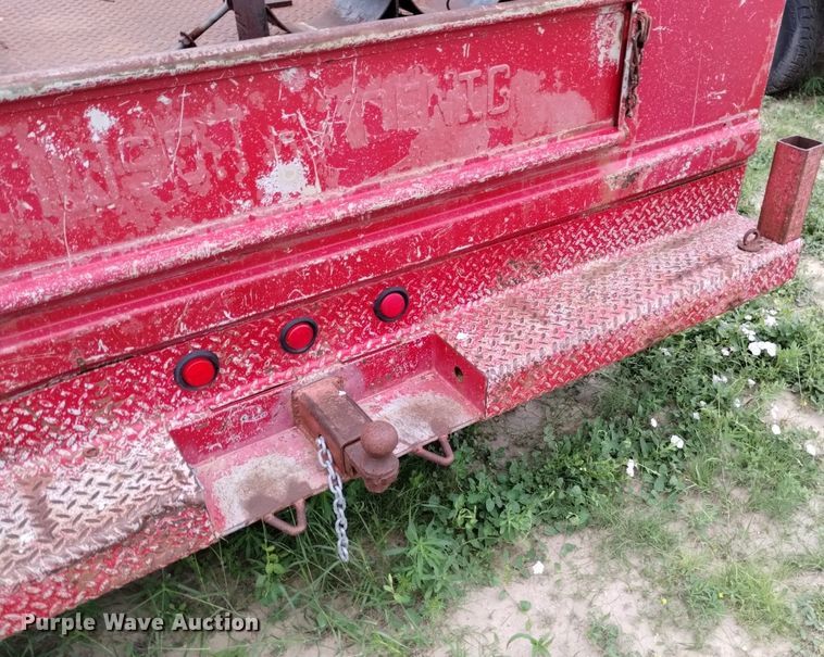 image for item DP3292 2000 Ford F450 Super Duty  Crew Cab utility / service truck