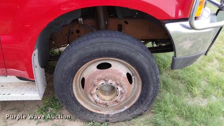 image for item DP3292 2000 Ford F450 Super Duty  Crew Cab utility / service truck