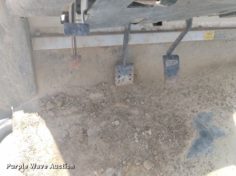 image for item DP3380 2005 Bobcat 2200  utility vehicle