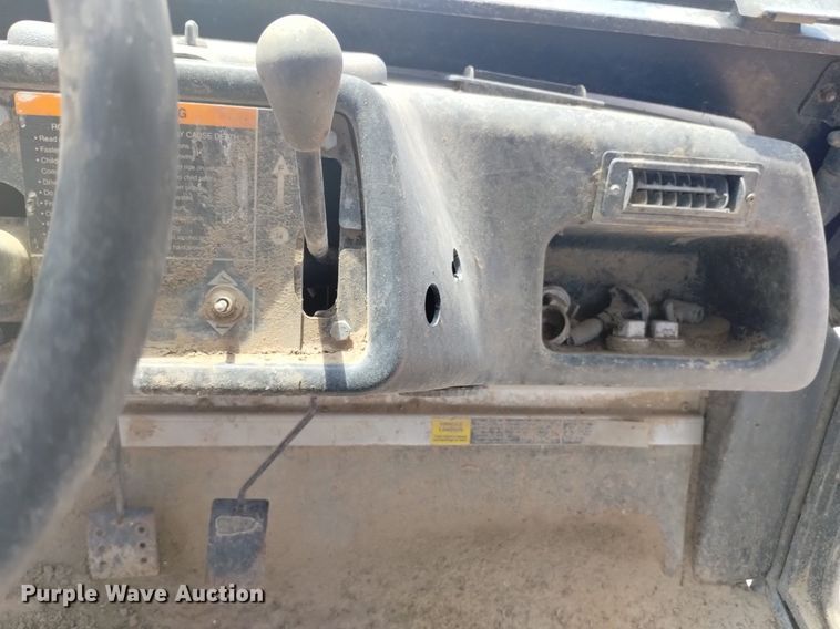 image for item DP3380 2005 Bobcat 2200  utility vehicle