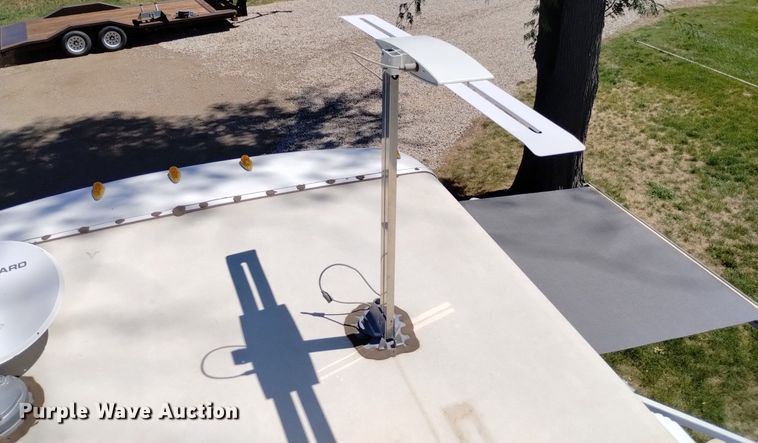 image for item DP3390 2003 Fleetwood Bounder  RV