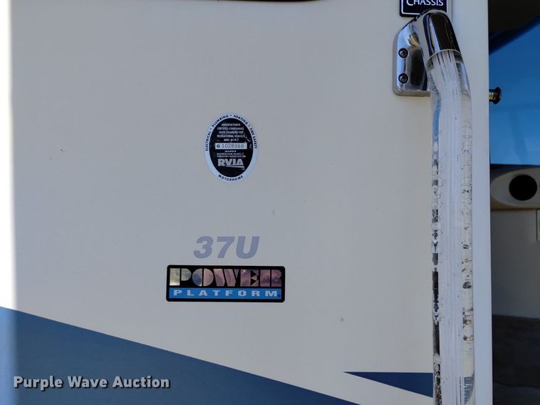 image for item DP3390 2003 Fleetwood Bounder  RV