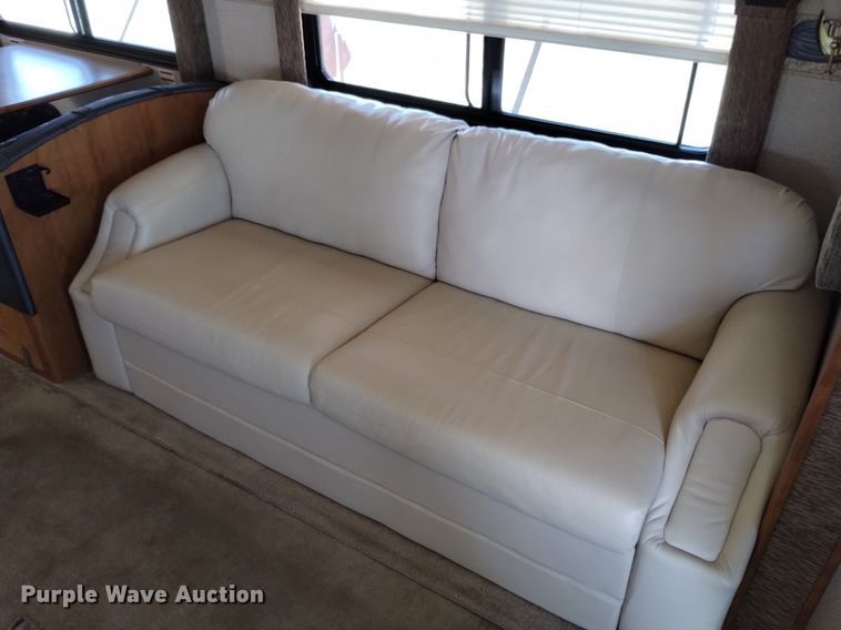 image for item DP3390 2003 Fleetwood Bounder  RV