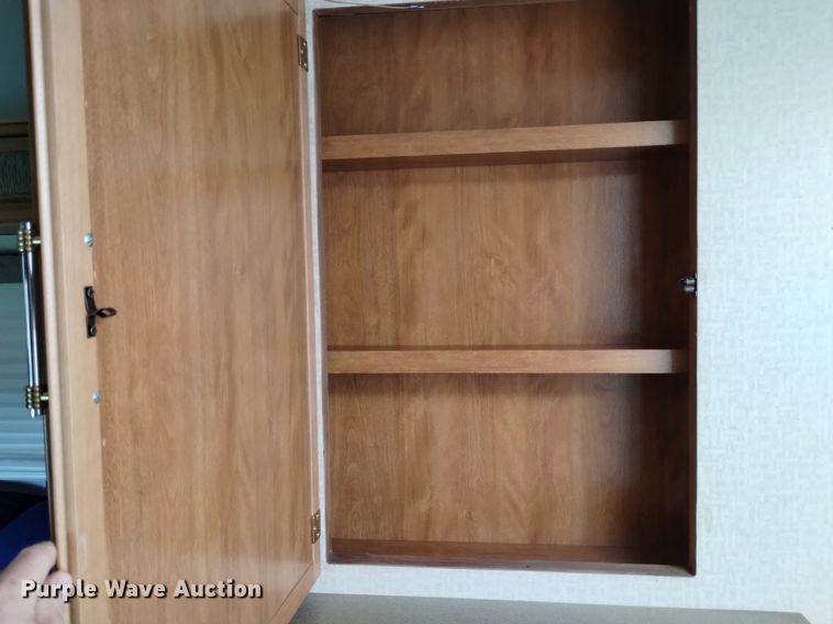 image for item DP3390 2003 Fleetwood Bounder  RV