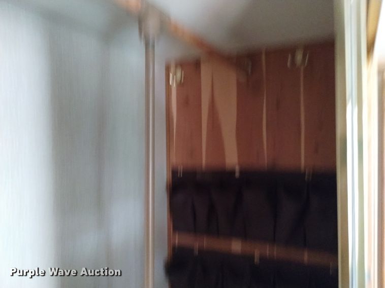 image for item DP3390 2003 Fleetwood Bounder  RV