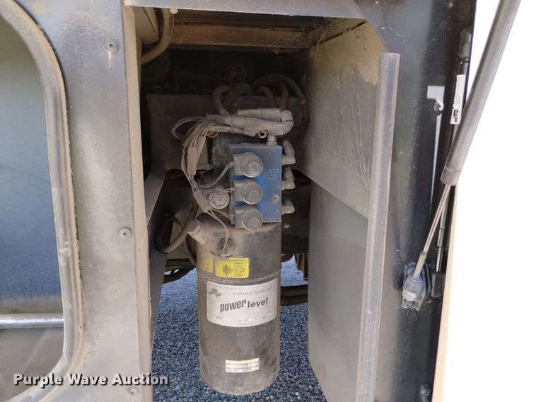 image for item DP3390 2003 Fleetwood Bounder  RV