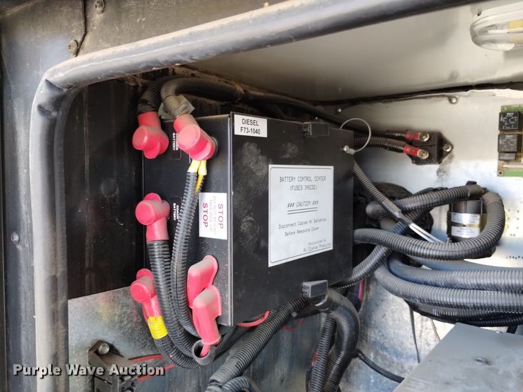 image for item DP3390 2003 Fleetwood Bounder  RV