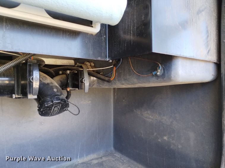 image for item DP3390 2003 Fleetwood Bounder  RV