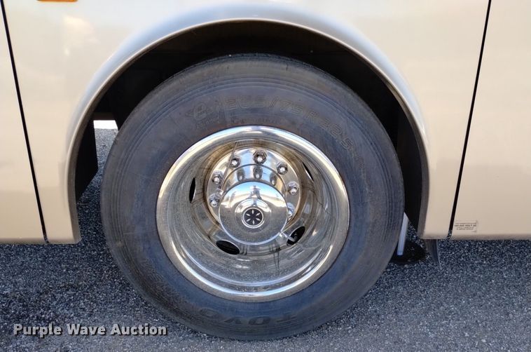 image for item DP3390 2003 Fleetwood Bounder  RV