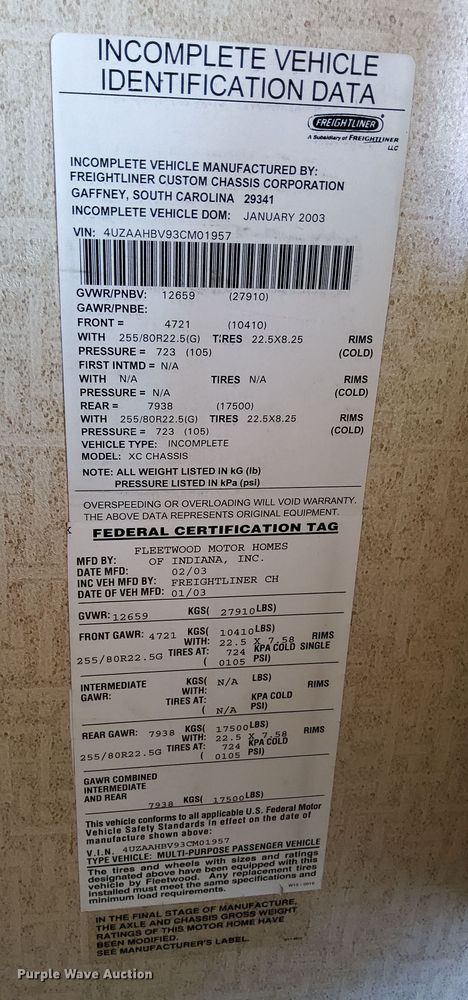 image for item DP3390 2003 Fleetwood Bounder  RV