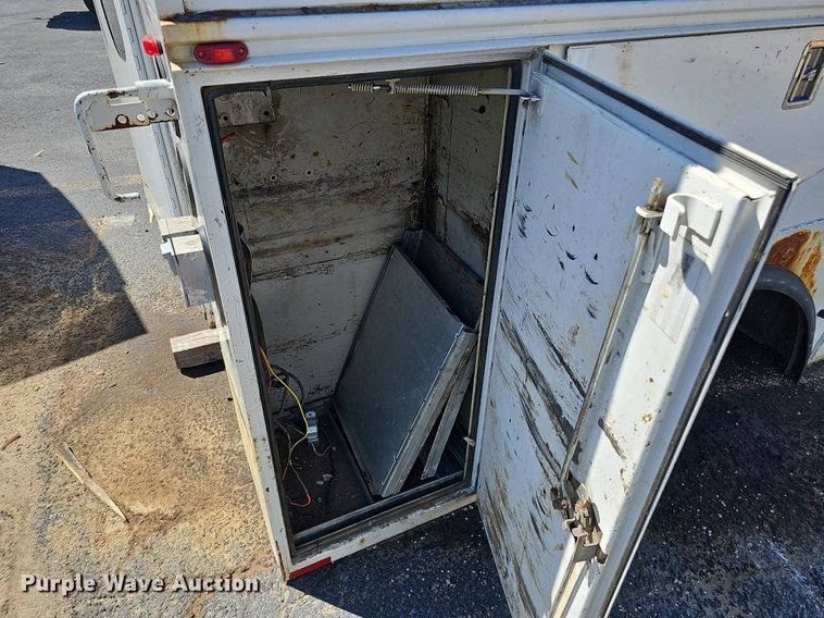 image for item DQ0156 Knapheide 7131D5470RHC  service truck bed