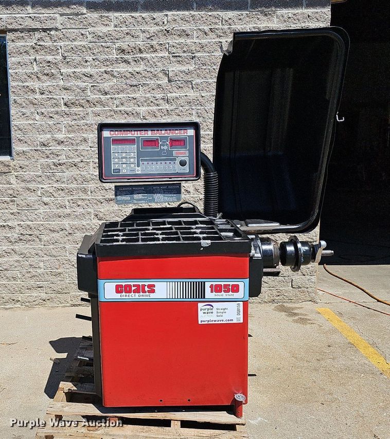 image for item DQ0159 Coats Direct Drive 1050  wheel balancer