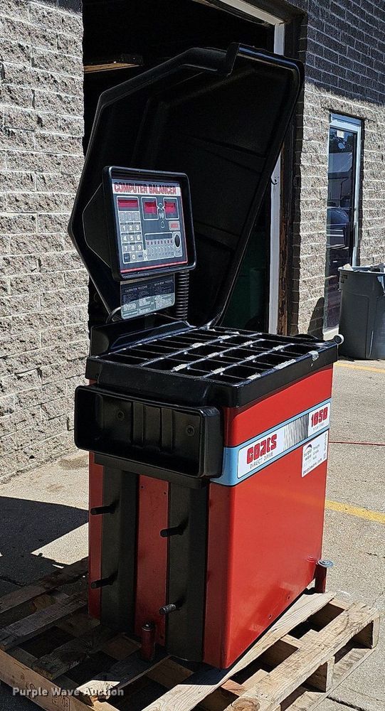 image for item DQ0159 Coats Direct Drive 1050  wheel balancer