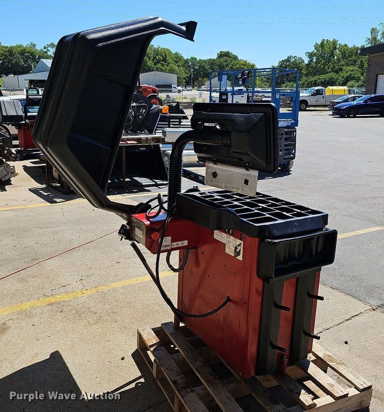 image for item DQ0159 Coats Direct Drive 1050  wheel balancer