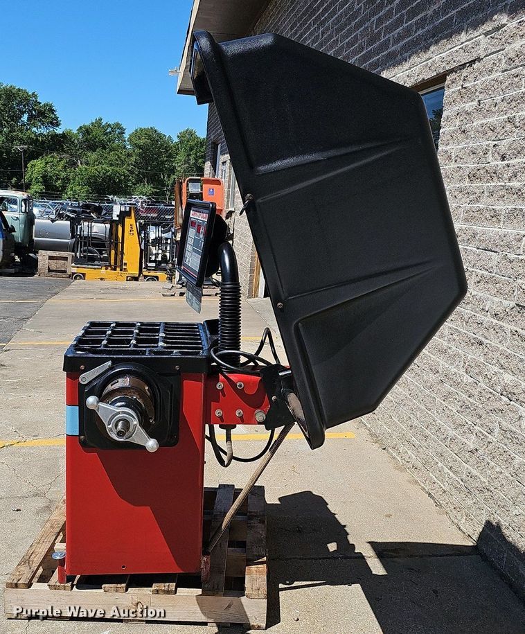 image for item DQ0159 Coats Direct Drive 1050  wheel balancer