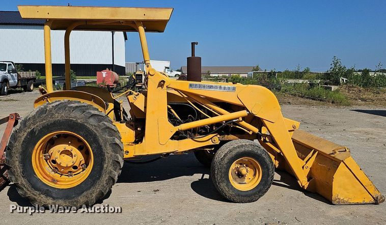 image for item DQ0164 John Deere 401J  tractor