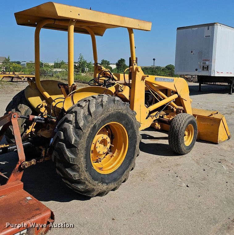 image for item DQ0164 John Deere 401J  tractor
