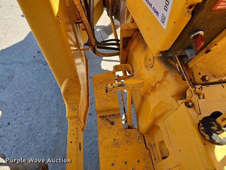 image for item DQ0164 John Deere 401J  tractor