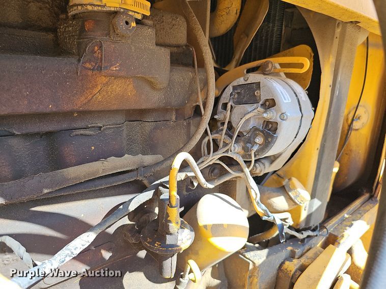 image for item DQ0164 John Deere 401J  tractor