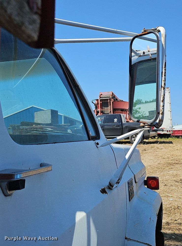 image for item DQ0176 1974 Chevrolet C65  grain truck