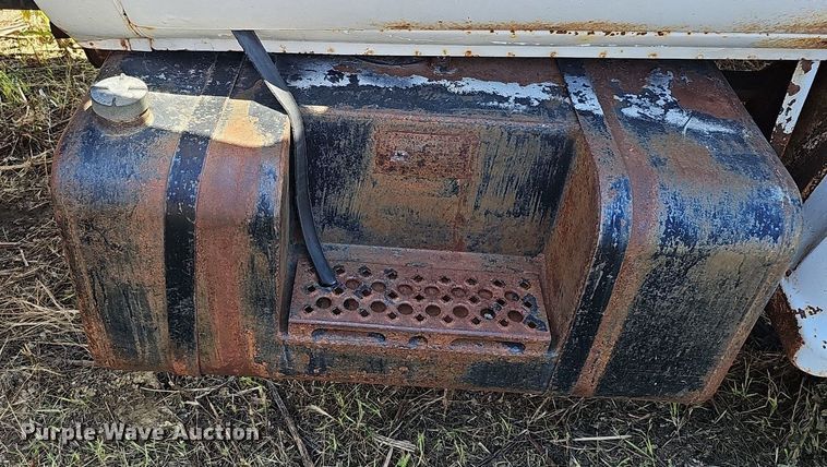 image for item DQ0176 1974 Chevrolet C65  grain truck