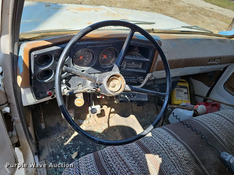 image for item DQ0176 1974 Chevrolet C65  grain truck