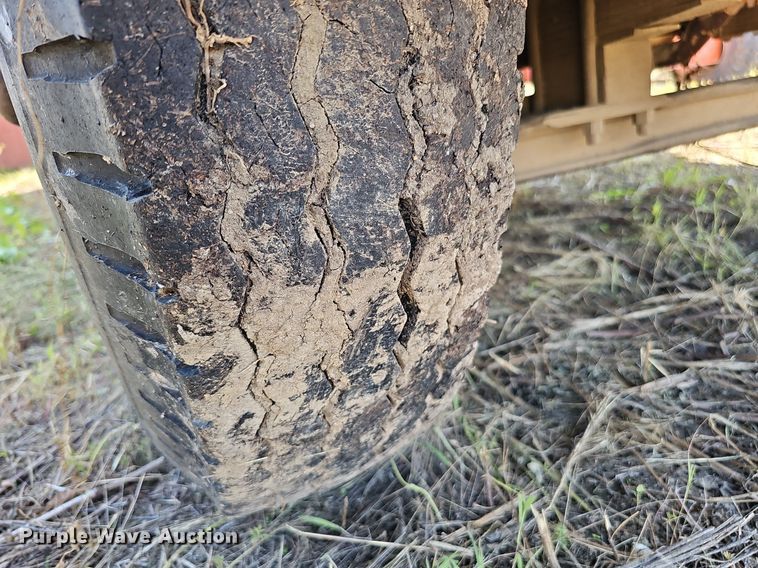 image for item DQ0176 1974 Chevrolet C65  grain truck