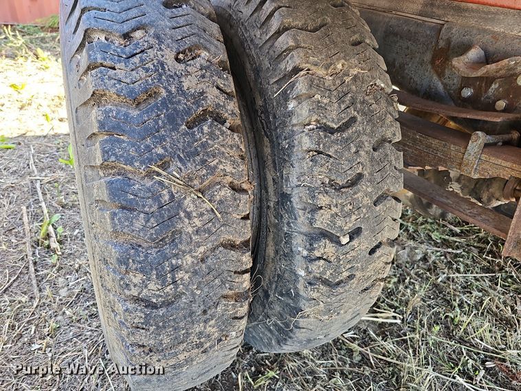 image for item DQ0176 1974 Chevrolet C65  grain truck