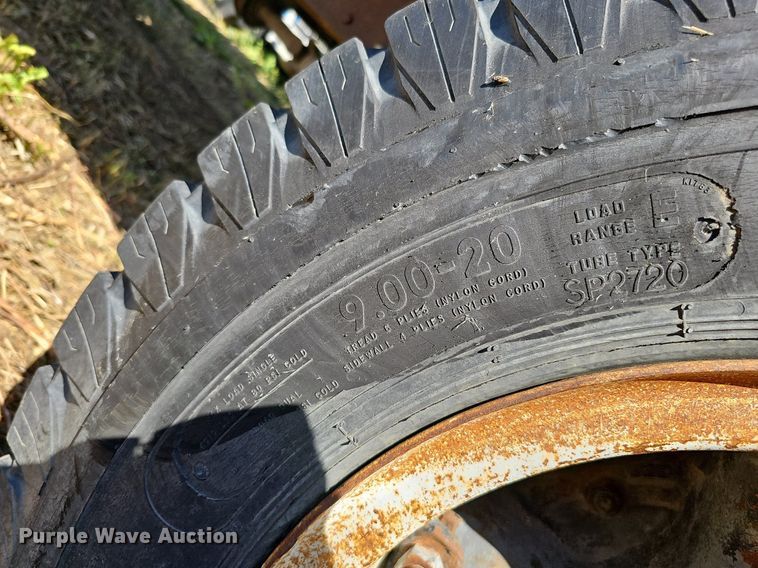 image for item DQ0176 1974 Chevrolet C65  grain truck