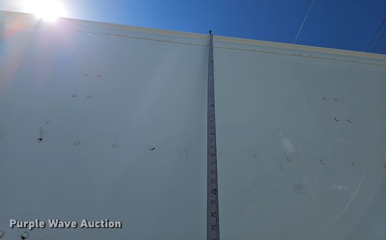 image for item DQ0186 2003 International 1652-SC  delivery truck