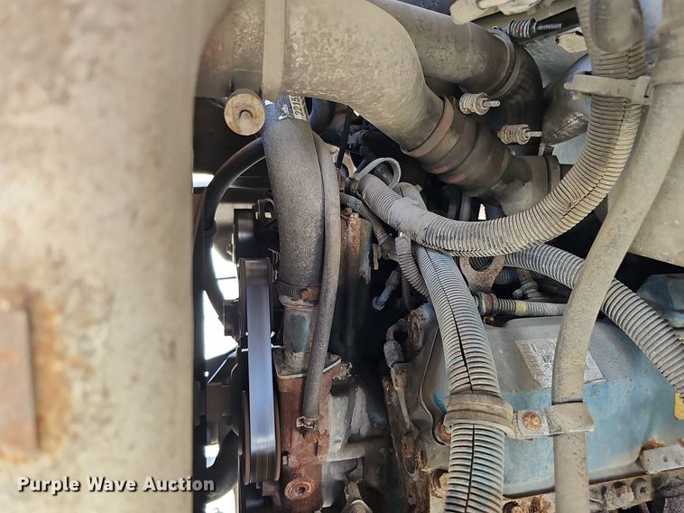 image for item DQ0186 2003 International 1652-SC  delivery truck