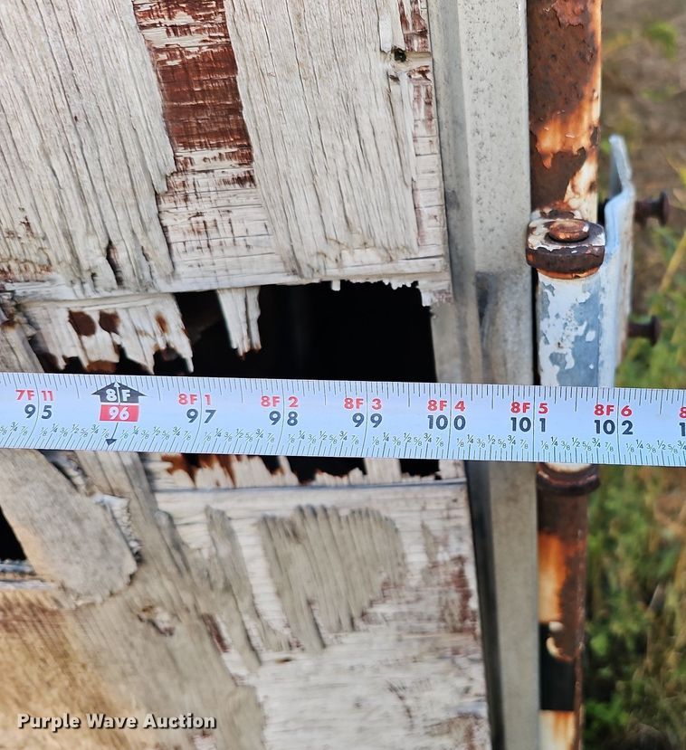 image for item DQ0189 Dry van trailer body