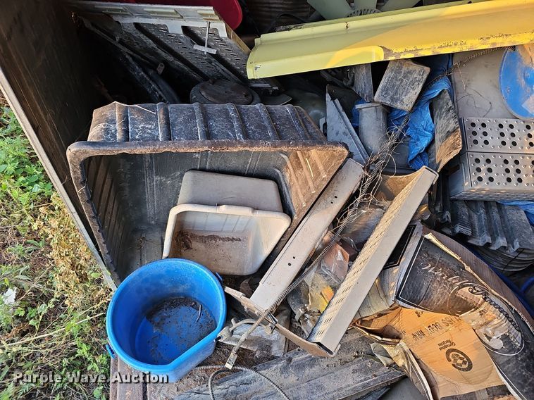 image for item DQ0189 Dry van trailer body