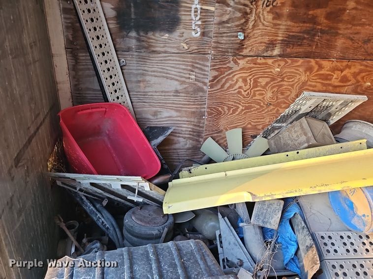 image for item DQ0189 Dry van trailer body